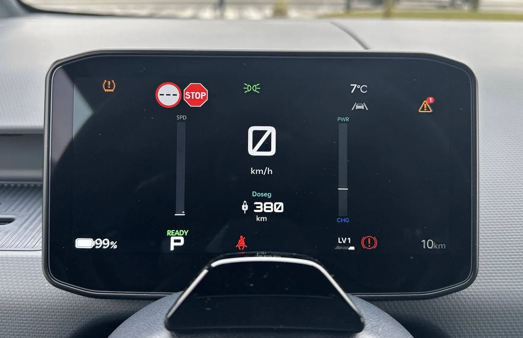 Zunanja slika - KIA PV5 - 71.2 kWh baterija 120 kW  163 KS  Quantum - 13