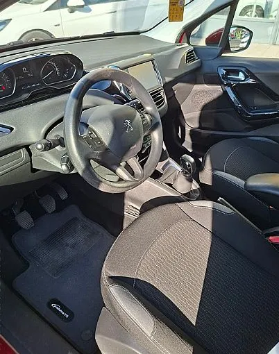 Zunanja slika - Peugeot 208 - 1.2 PureTech 82 Active- 1. LASTNIK - 7