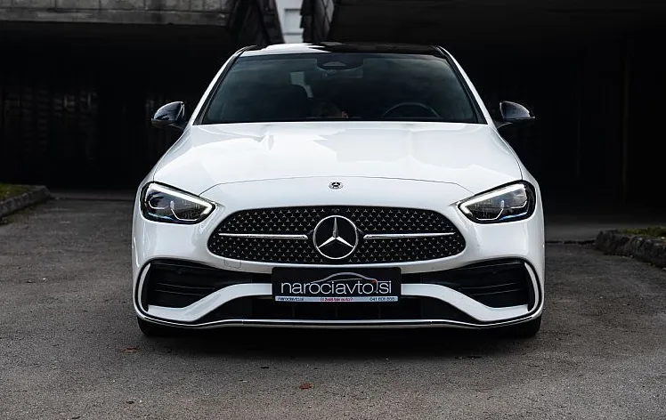Zunanja slika - Mercedes-Benz C-Razred - C 300d - AMG line - Pano - LED - 360 kamera - 2