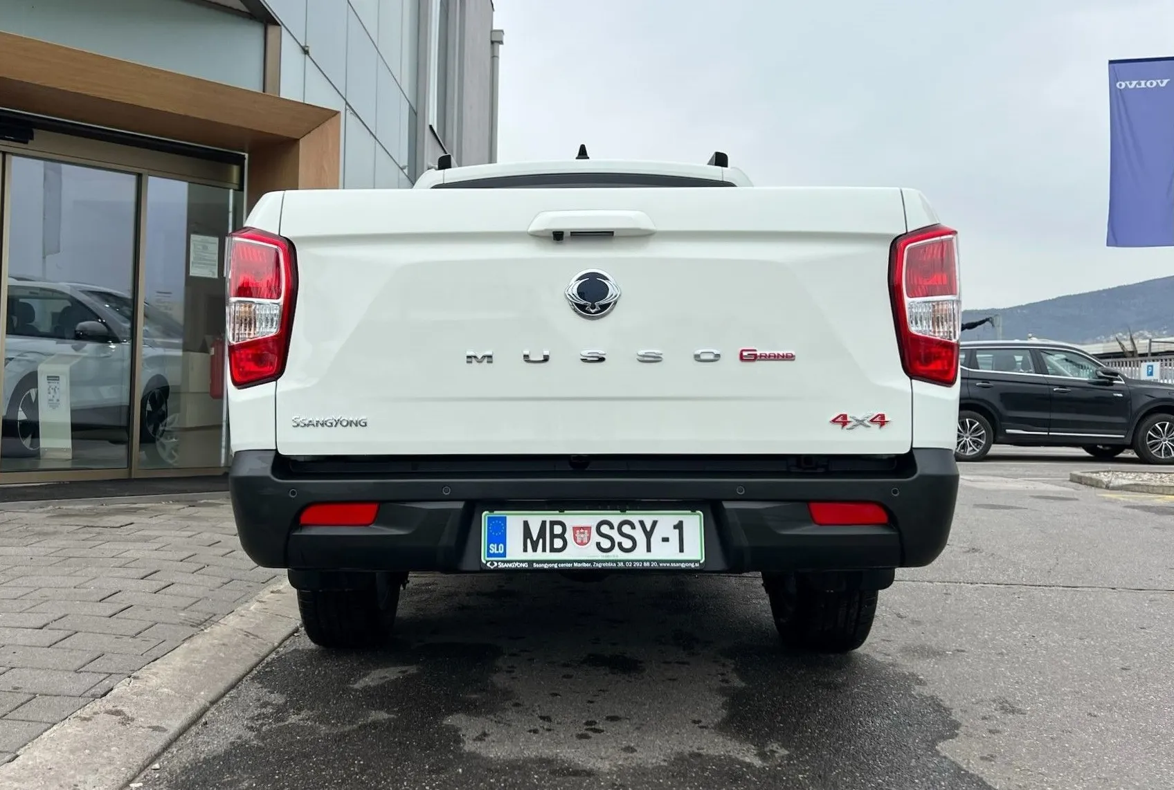 Zunanja slika - SsangYong Musso - Grand 2.2 XDi 4WD Ultimate AT-PDC-KAMERA-NAVI - 5