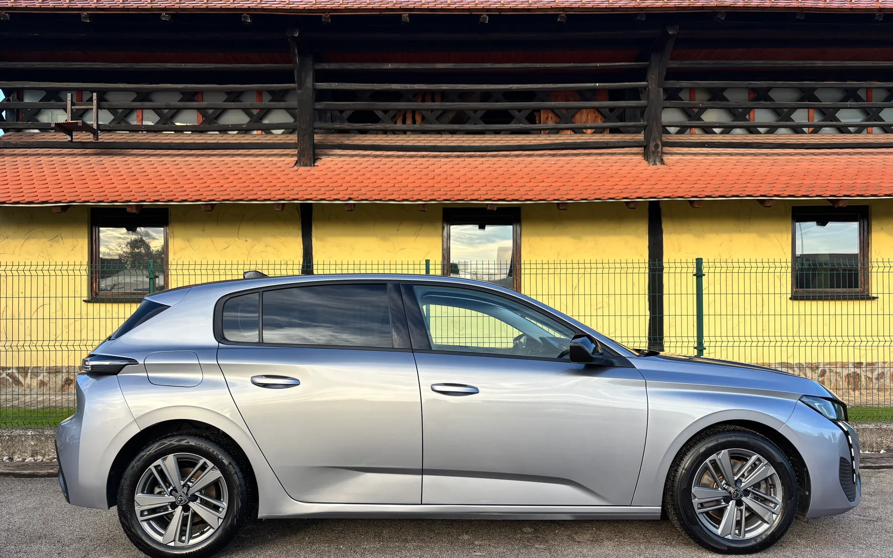Zunanja slika - Peugeot 308 - 1.5 BLUEHDI 130 ALLURE-LED-NAVI-VIRTUAL-0€ POLOGA - 6