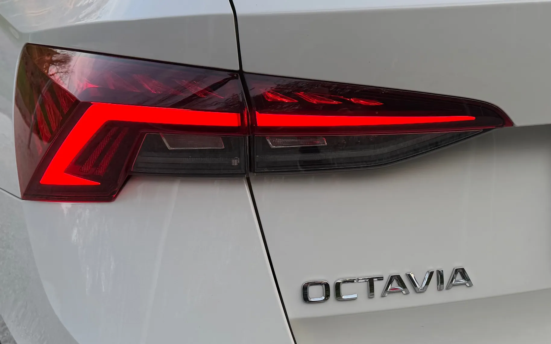 Zunanja slika - Škoda Octavia - 2.0TDI Style DSG 150PS MATRIX ACC PRIKLOP ALU17 - 12