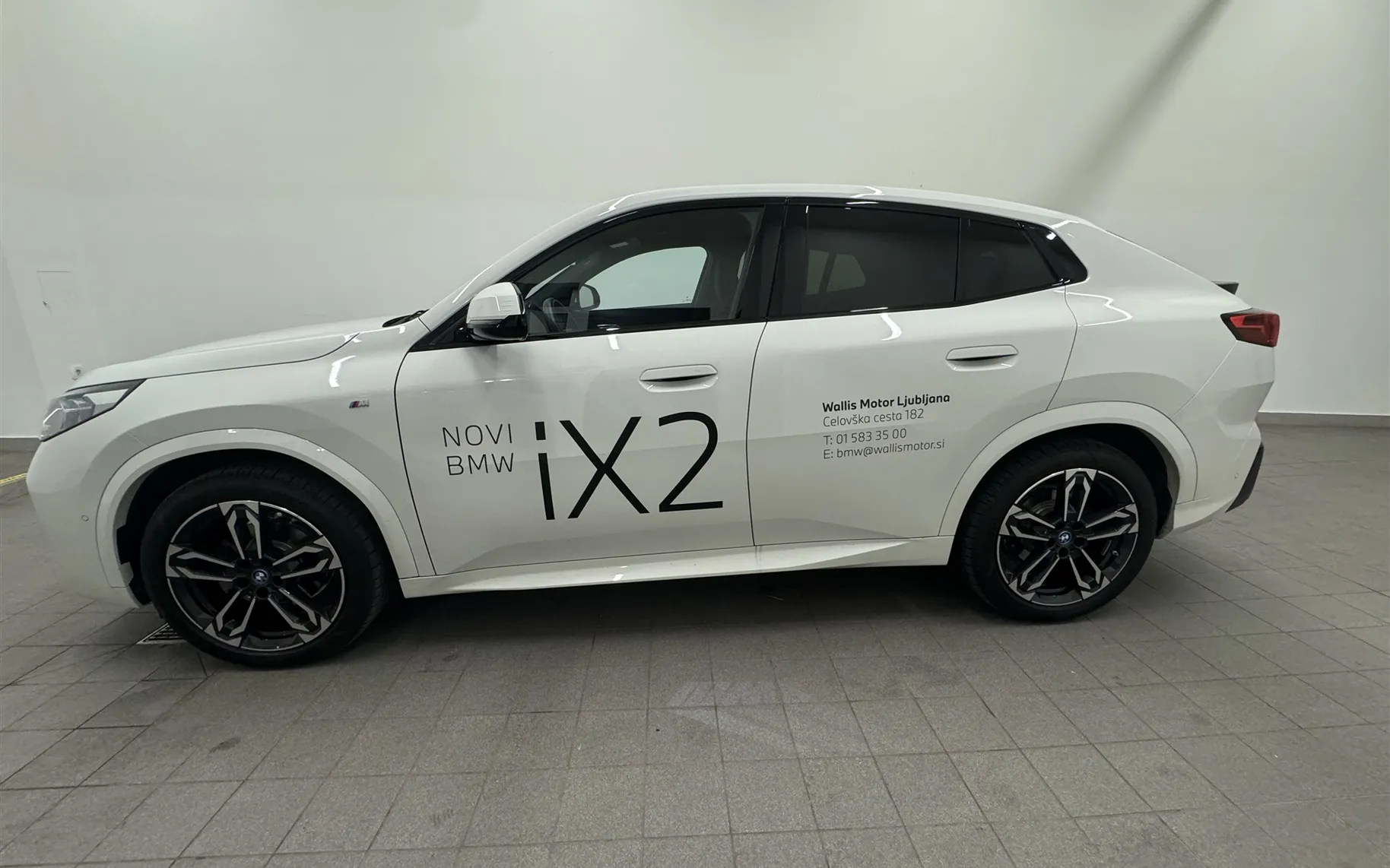 Zunanja slika - BMW iX - 2 eDrive20 - 3