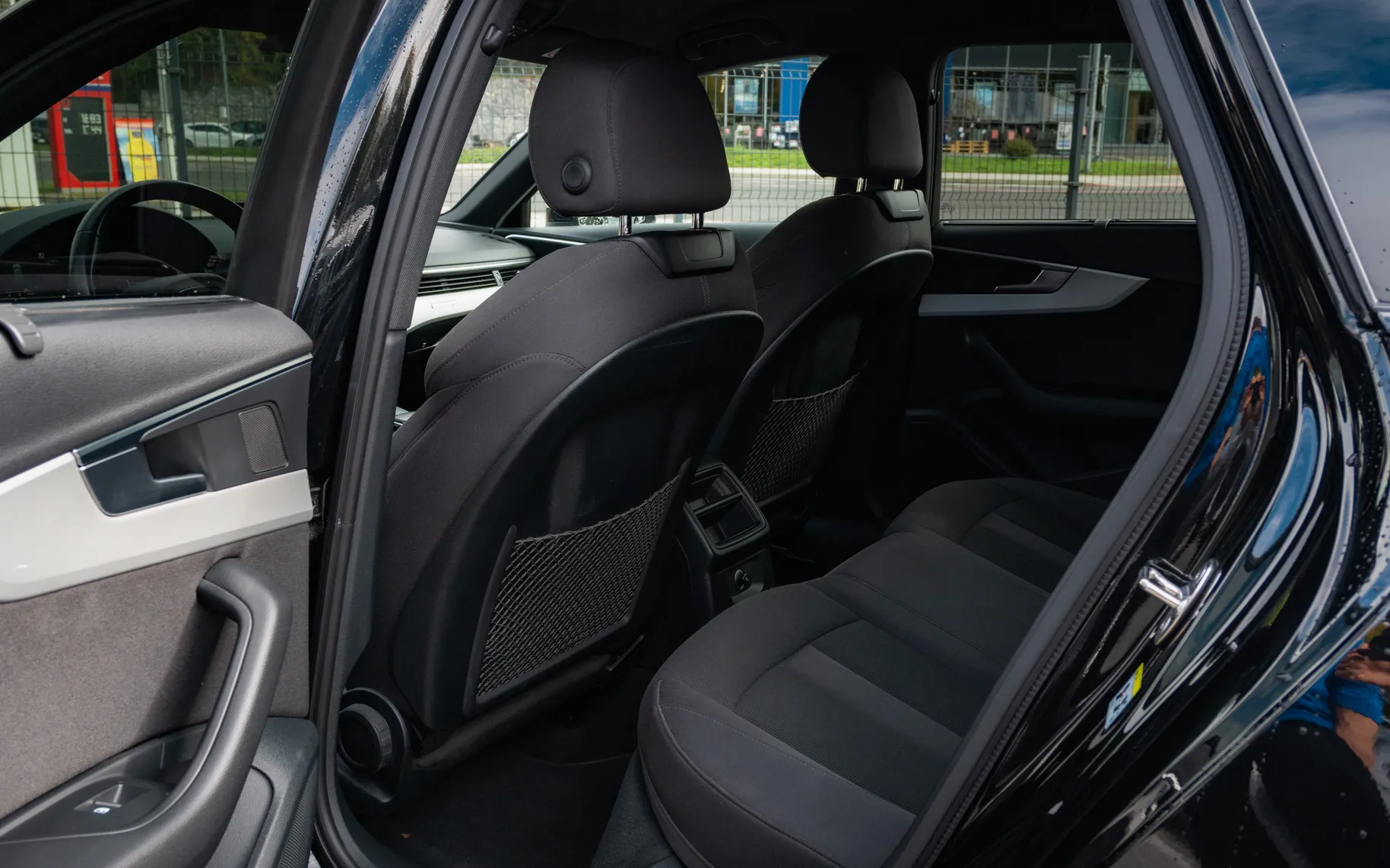 Notranja slika - Audi A4 - Avant quattro 45 TFSI Advanced S tronic - 8