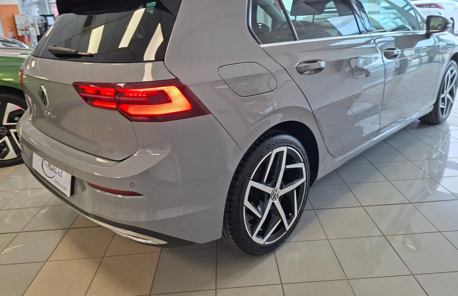 Zunanja slika - Volkswagen Golf - 2.0 TDI BMT Style-SLO-1.LASTNIK-ODLIČEN- - 2