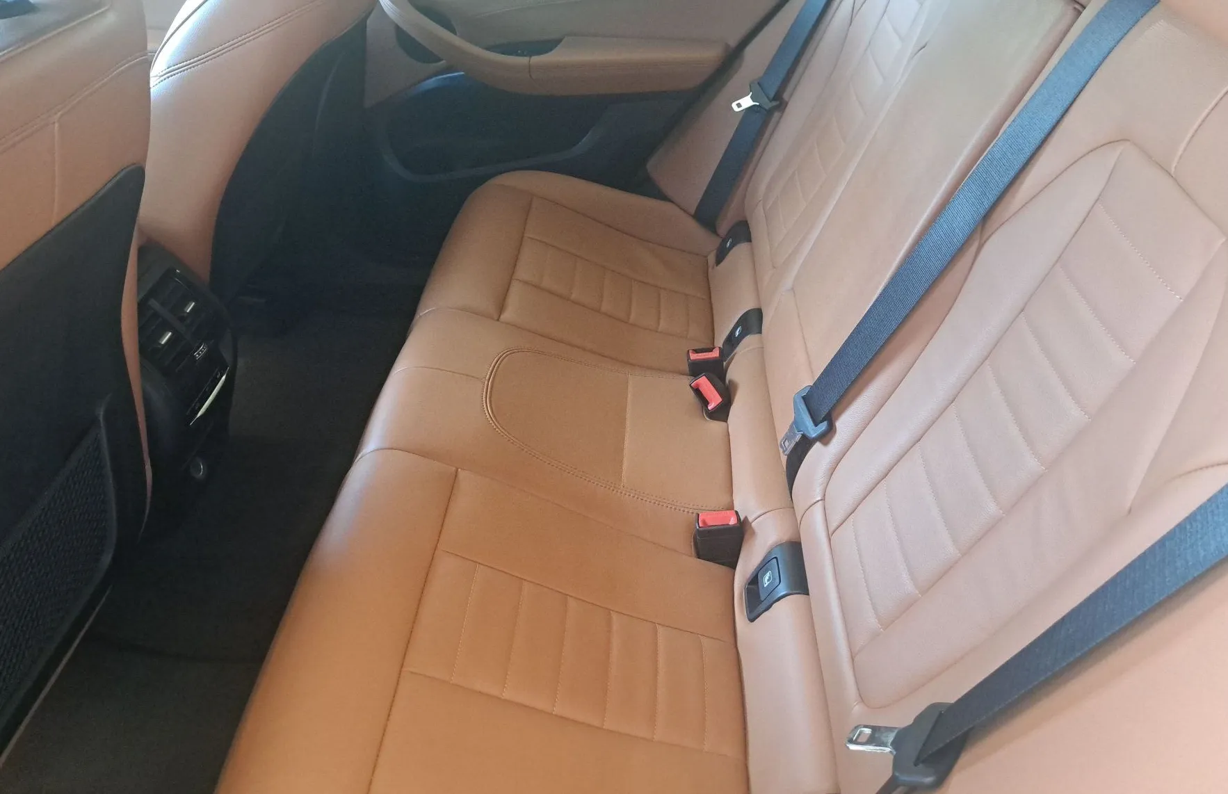 Zunanja slika - BMW X4 - serija :  xDrive20d Avt. - 11