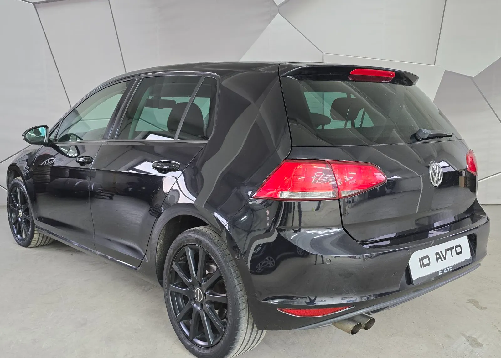 Zunanja slika - VW Golf - 2,0 TDI BMT Highline - 5