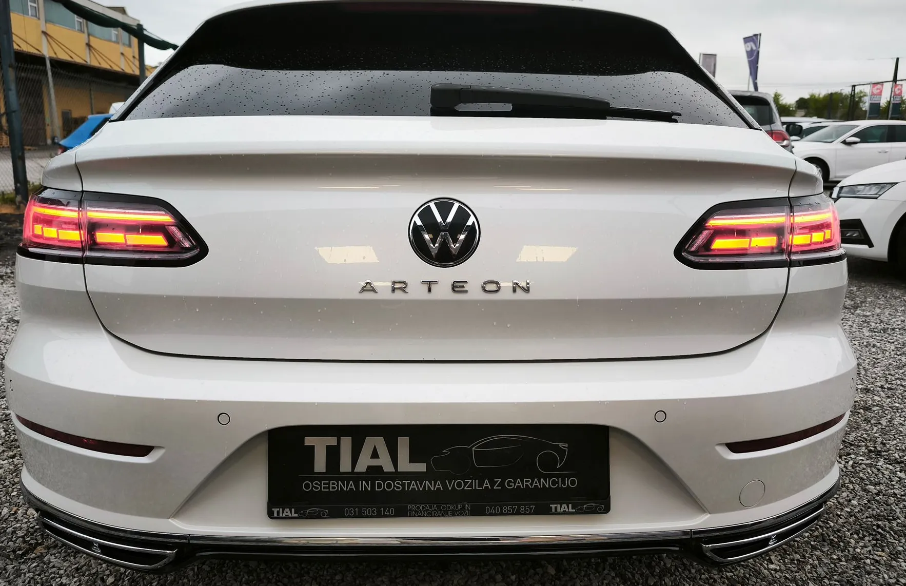 Zunanja slika - VW Arteon - Shooting Brake 2.0 TDI R-LINE-DSG-RECARO-200HP-VIRT-PERL-N - 6