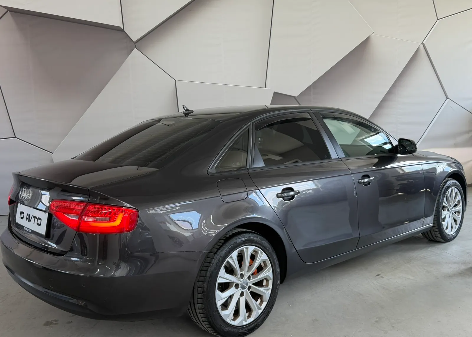 Zunanja slika - Audi A4 - 2,0 TDI - 4