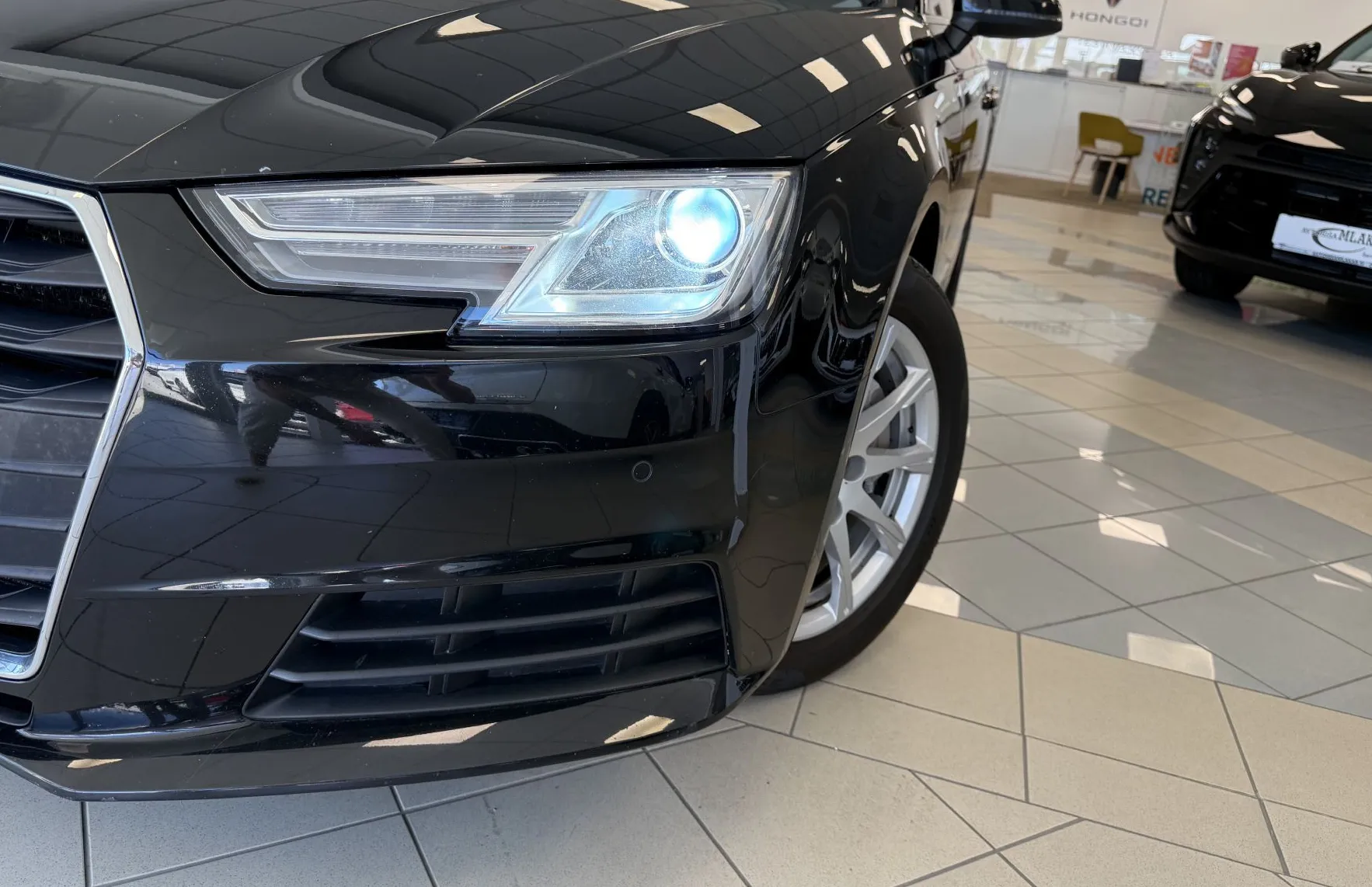 Zunanja slika - Audi A4 - Avant 2.0 TDI ultra Sport S tronic 140 KW - 3
