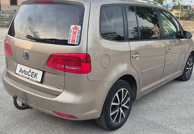 Zunanja slika - VW Touran - 1.6 TDI + UGODNO + BREZ POLOGA TUDI ZA TUJCE - 5