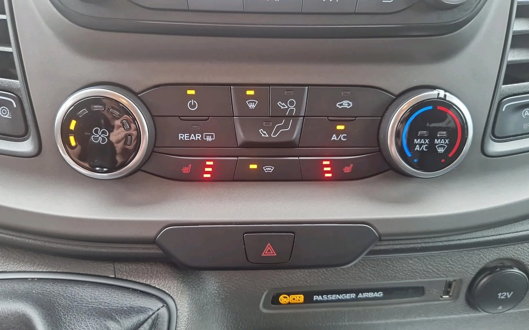 Zunanja slika - Ford Transit Custom - 2.0TDCI-9X SEDEŽ-2X KLIMA-ZIM.PAKET - 14