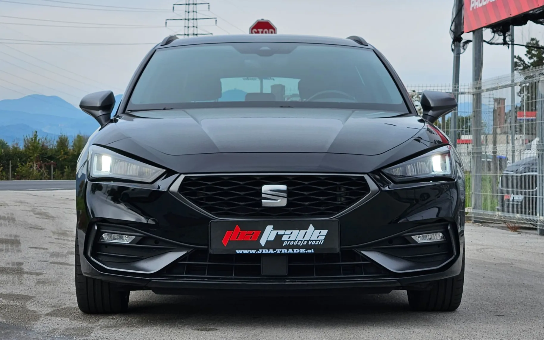 Zunanja slika - Seat Leon - ST 2.0 TDI FR DSG, KAMERA,ASISTENCE - 2