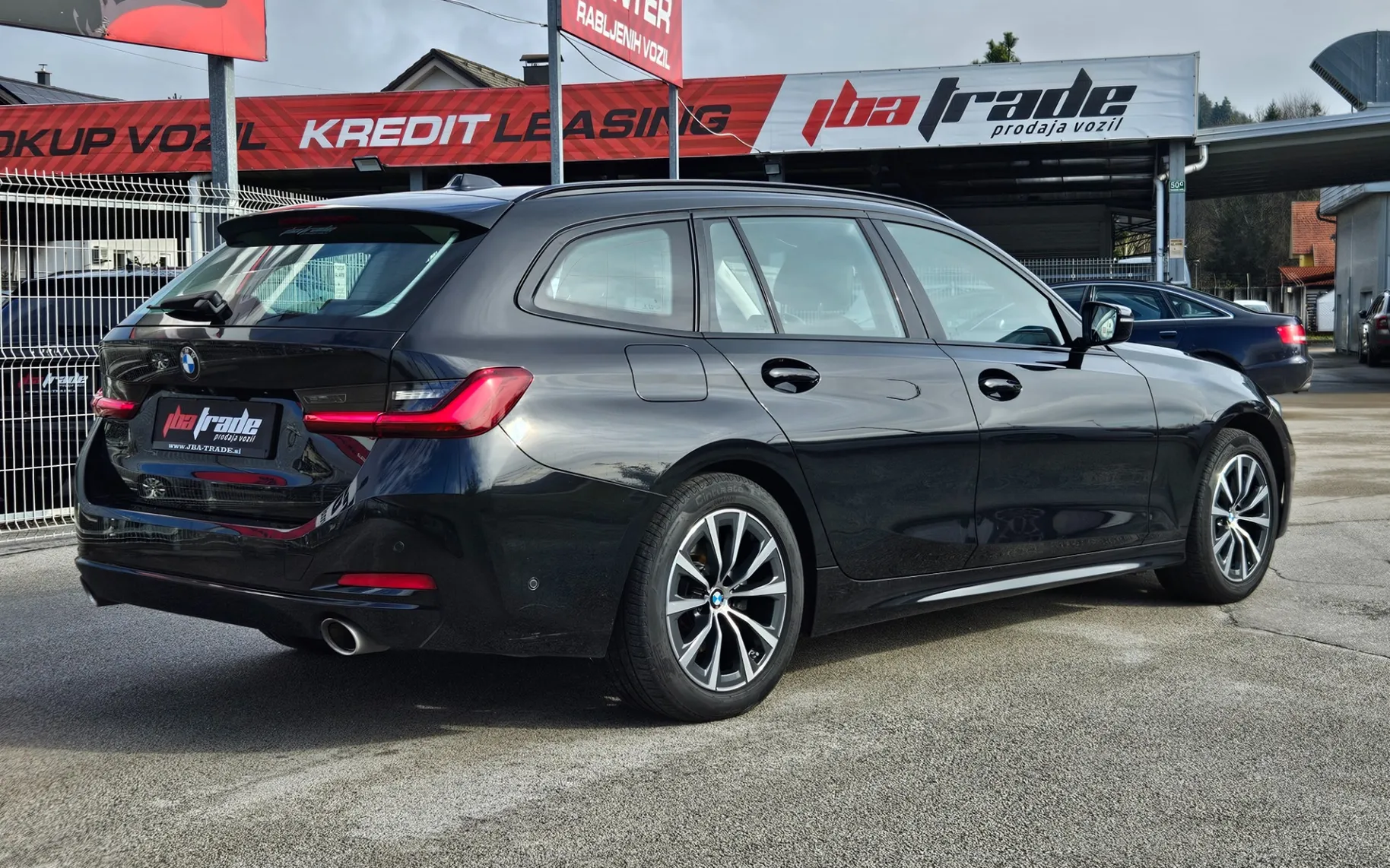 Zunanja slika - BMW Serija 3 - 318i Touring Avt.G21N - 5