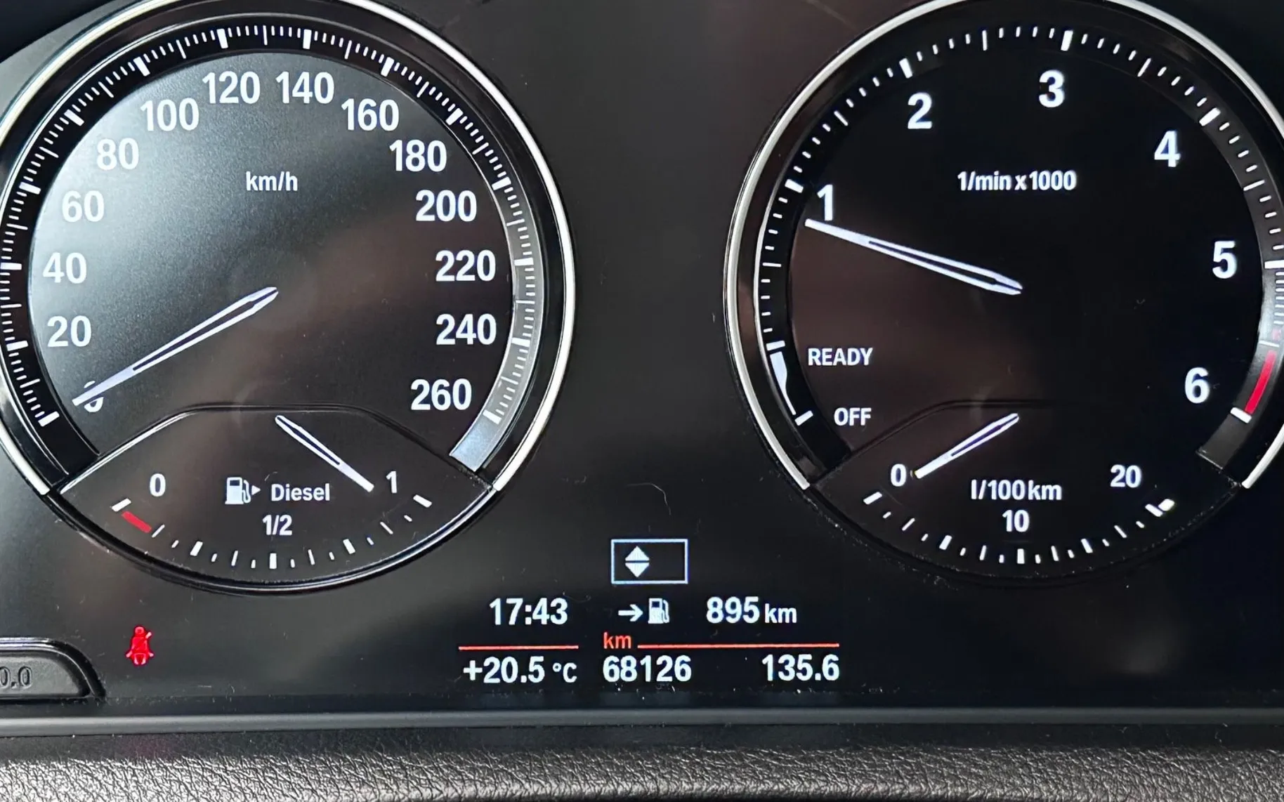 Notranja slika - BMW serija 2 Coupe: - serija 2  220d Coupe SAMO 68.000km+SLO VOZILO... - 9