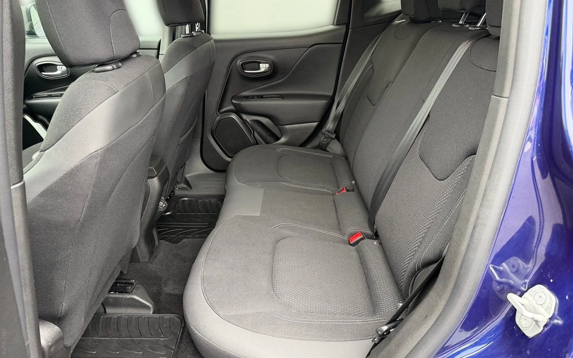 Notranja slika - Jeep Renegade - 1.6 MultiJet Limited TCT-LED-Tempomat-Vlečna klj.. - 11