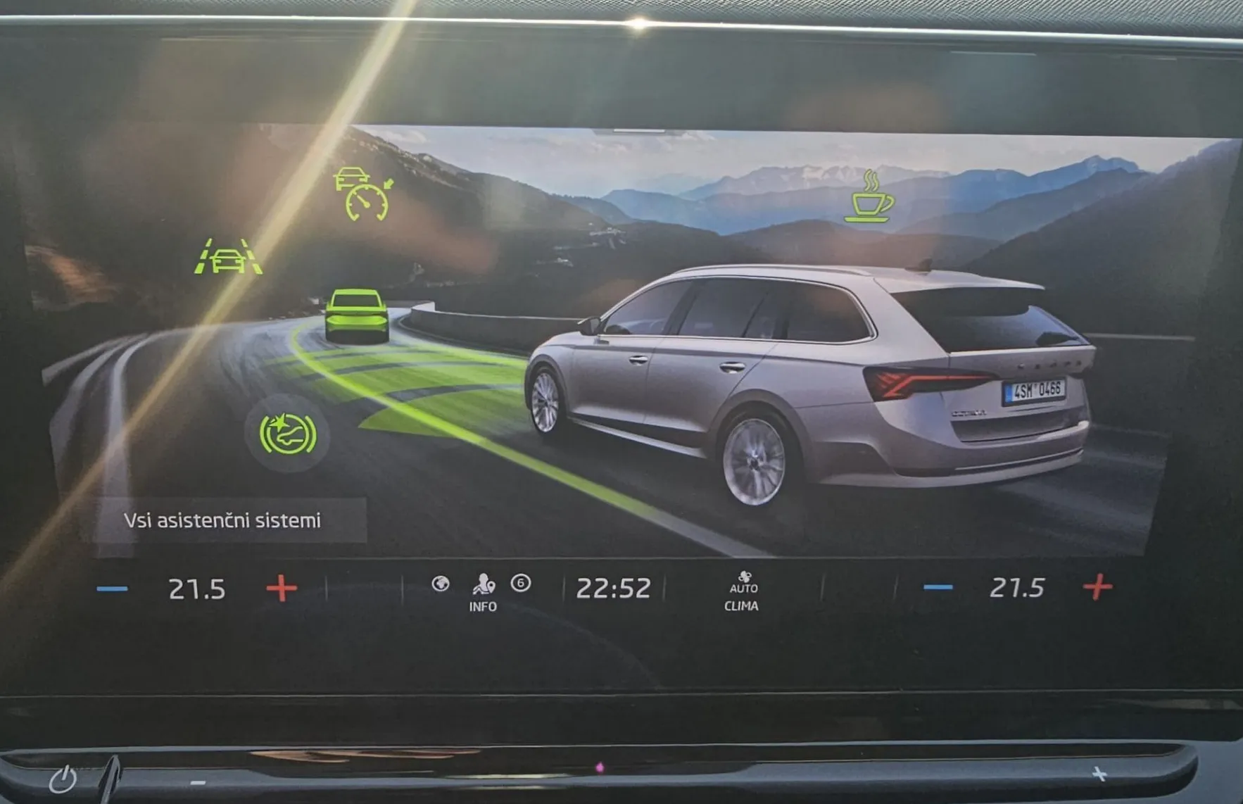 Zunanja slika - Škoda Octavia - 2.0 TDI Ambition|FuLED|alu|PDC|ACC|muktifunkcija|D - 29