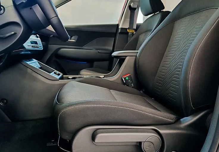 Zunanja slika - Hyundai Kona - EV 48.4kWh PREMIUM-AKT.T-TOPL.ČR-AMBIENT-LED-VIDEO - 9