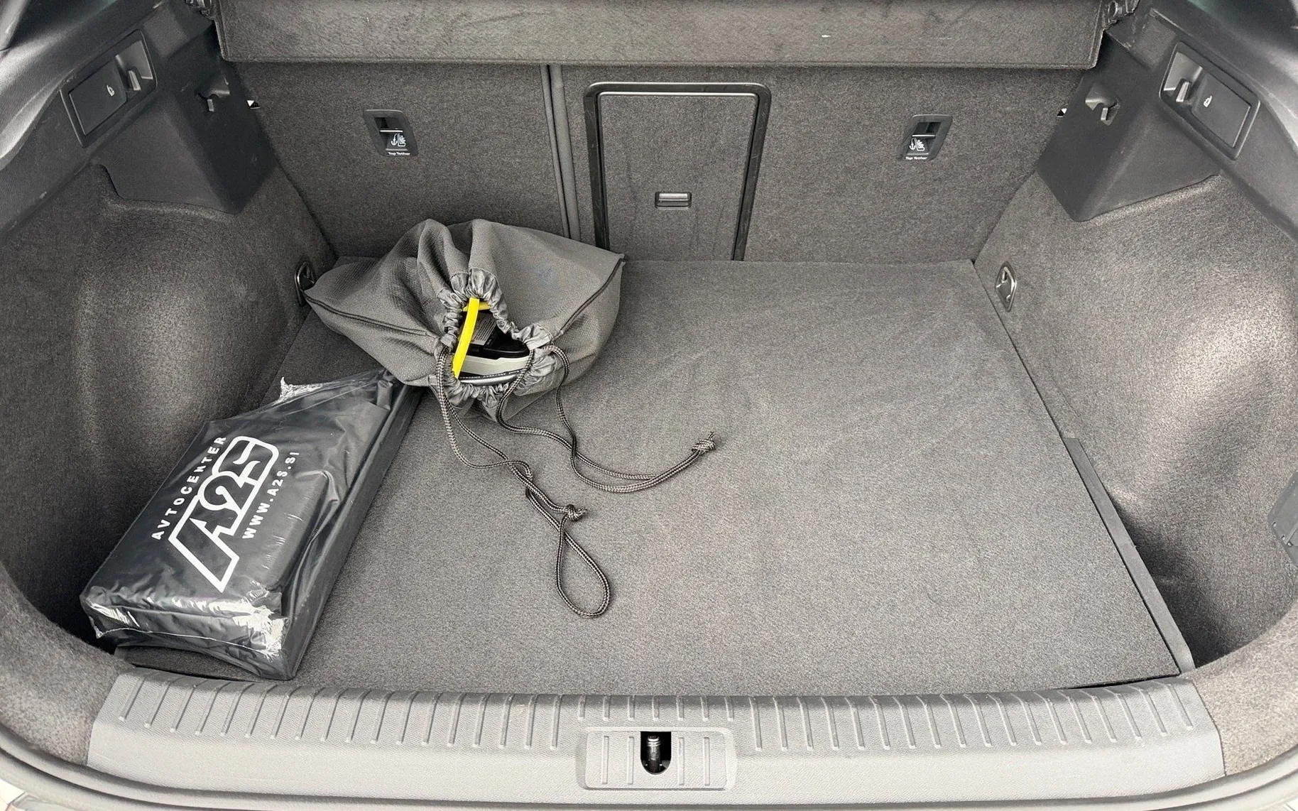 Notranja slika - Cupra Formentor - 1.4 eHybrid DSG-ACC-Full LED-Vzvratna kamera Navi. - 12