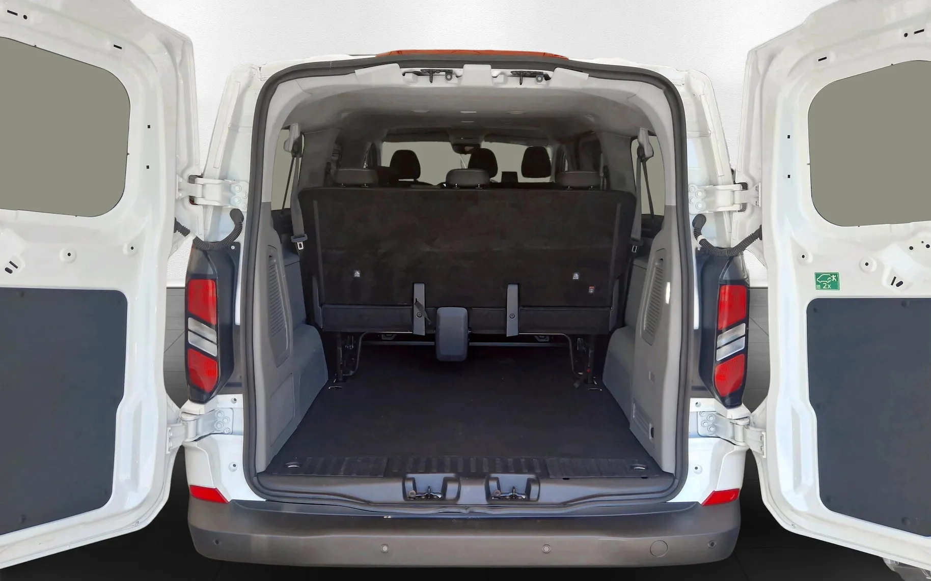 Zunanja slika - Ford Transit Custom - Kombi 320 2.0 TDCi L2H1  DMR  Trend-SLO-LED-KAMERA - 11