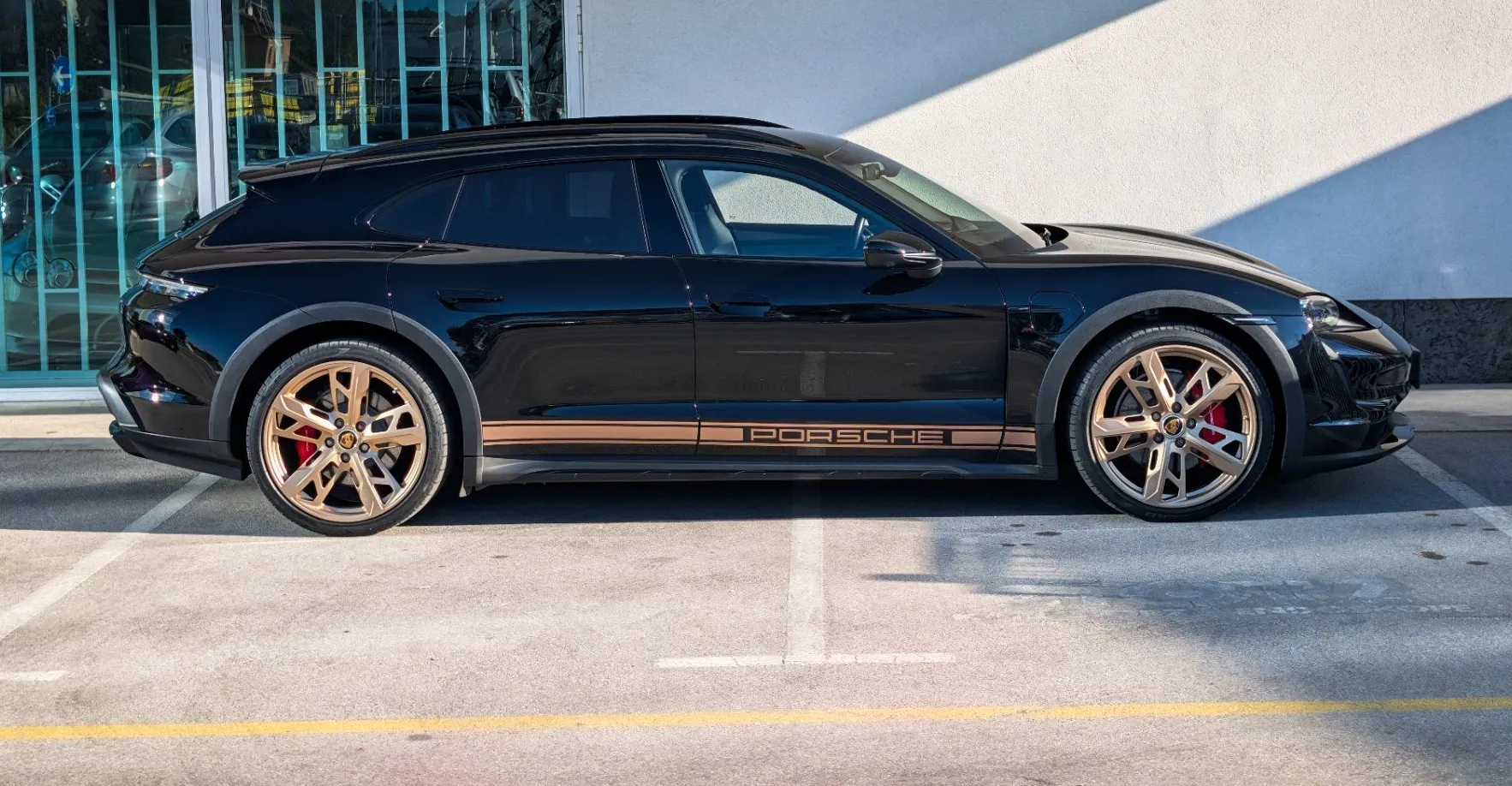 Zunanja slika - Porsche Taycan Cross Turismo - 4S Sport Chrono 360kamera PDLS+ Bose Panoram - 4