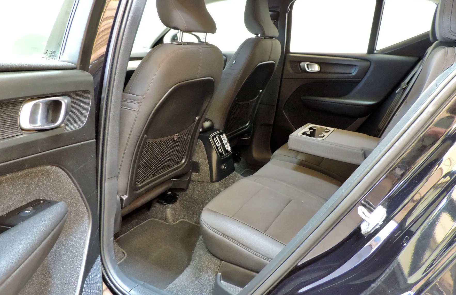 Zunanja slika - Volvo XC40 - T4 Recharge Twin Engine Inscription Avt. - 10