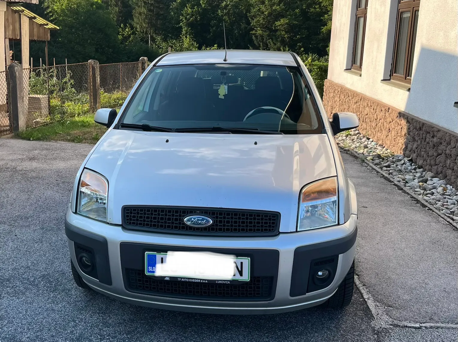 Zunanja slika - Ford Fusion - Style 1,6 16V - 2