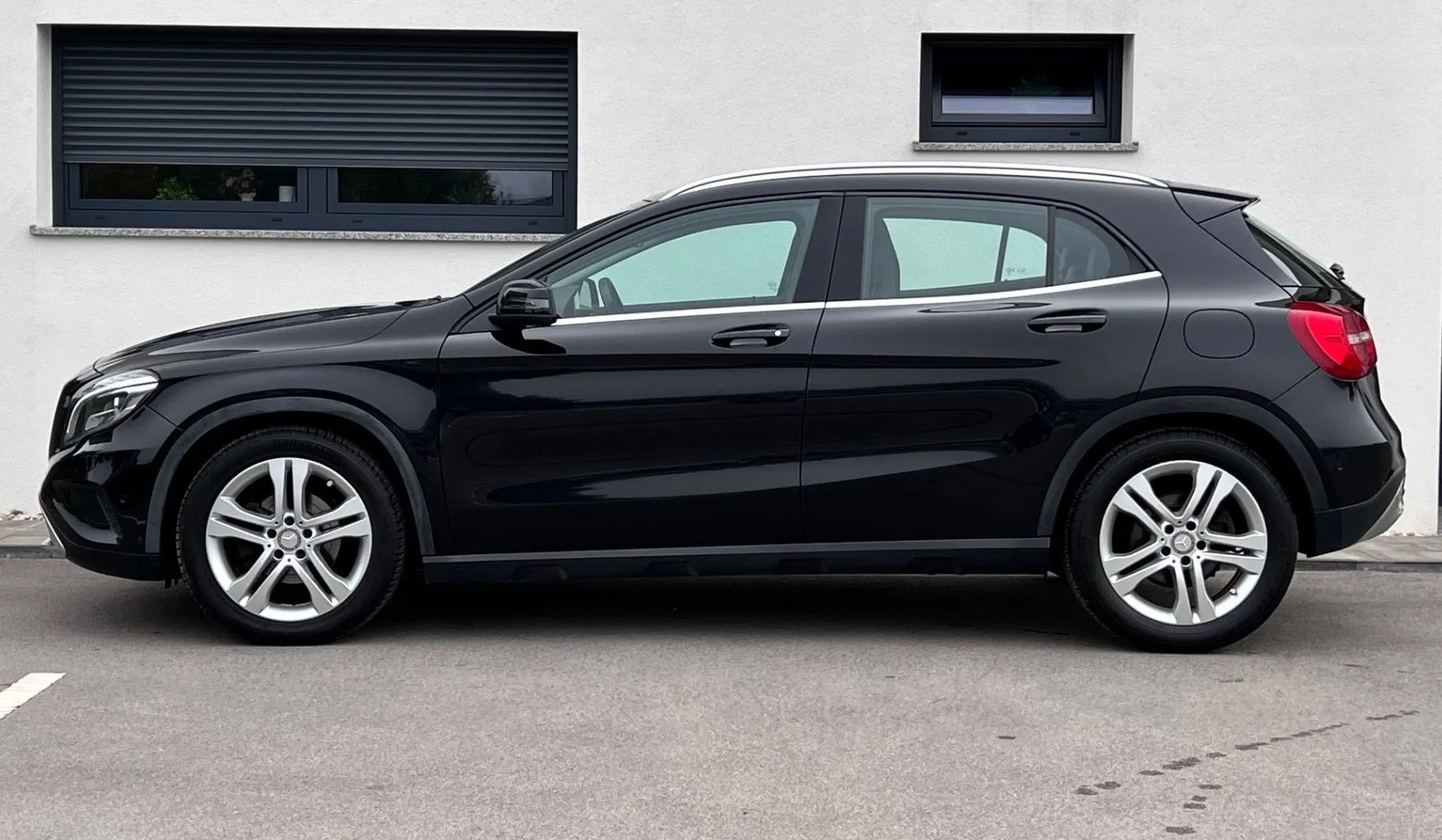Zunanja slika - Mercedes-Benz GLA-Razred - 200 CDI+4MATIC+F1+AMBI+XENON+NAVI - 4