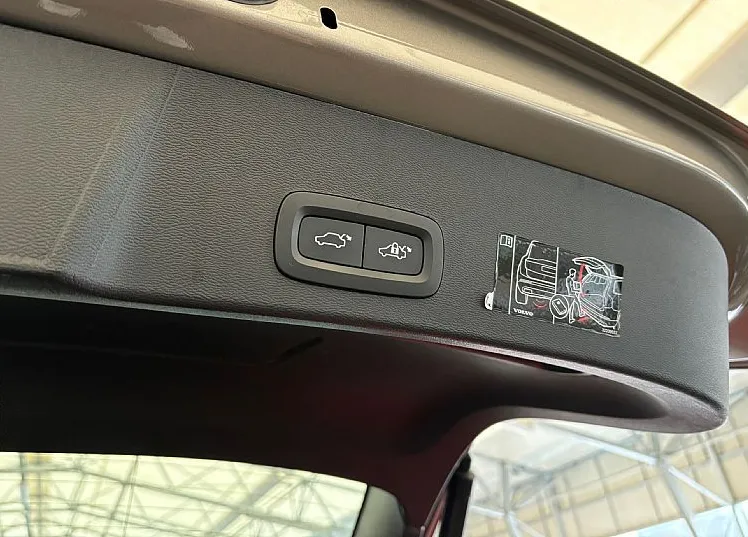 Zunanja slika - Volvo XC40 - T5 Twin Engine AUT Recharge Inscription - 14