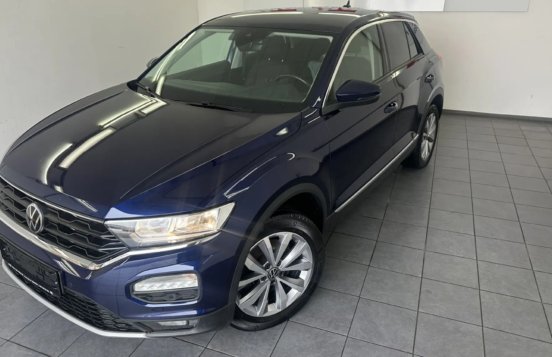 Zunanja slika - Volkswagen T-Roc - 2.0 TDI avt. SCR Style 110.NEMŠKI+4ALU.ACC.NAVI - 1