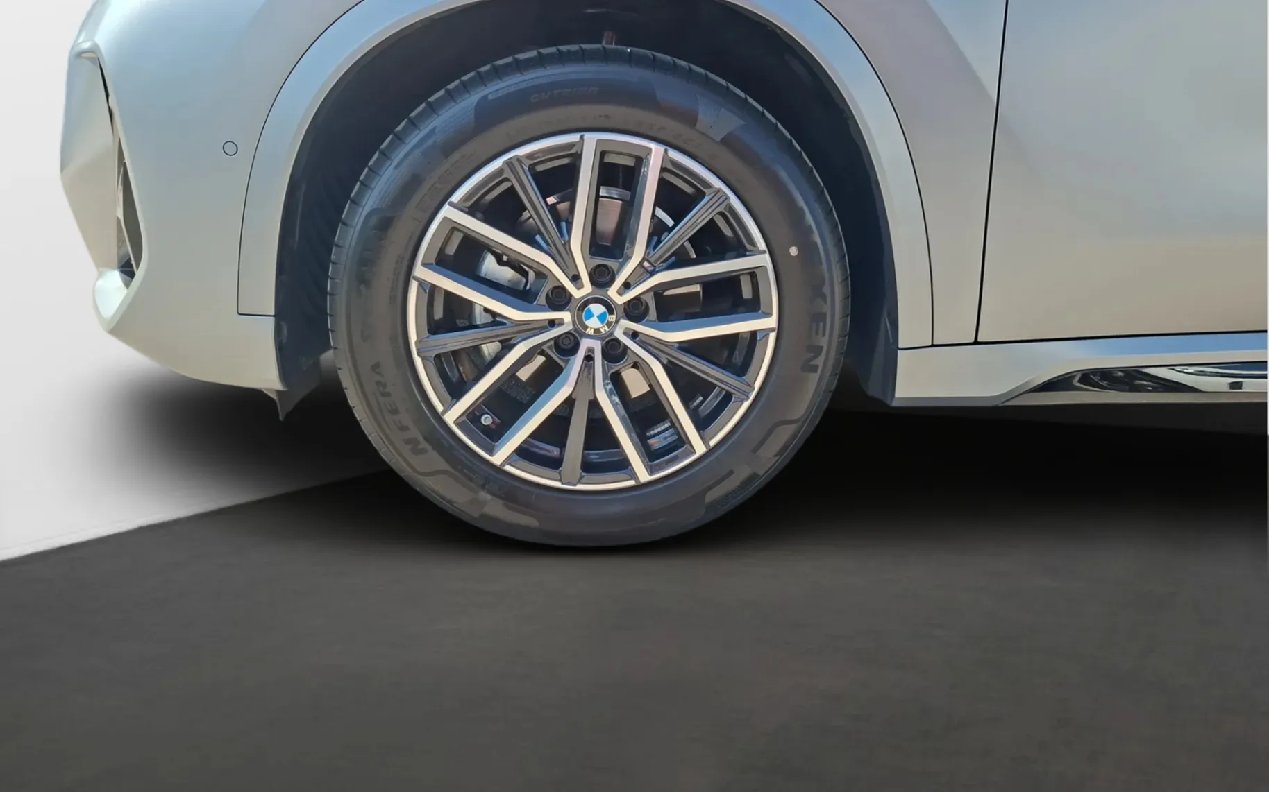 Zunanja slika - BMW X1 - xDrive20d - 5