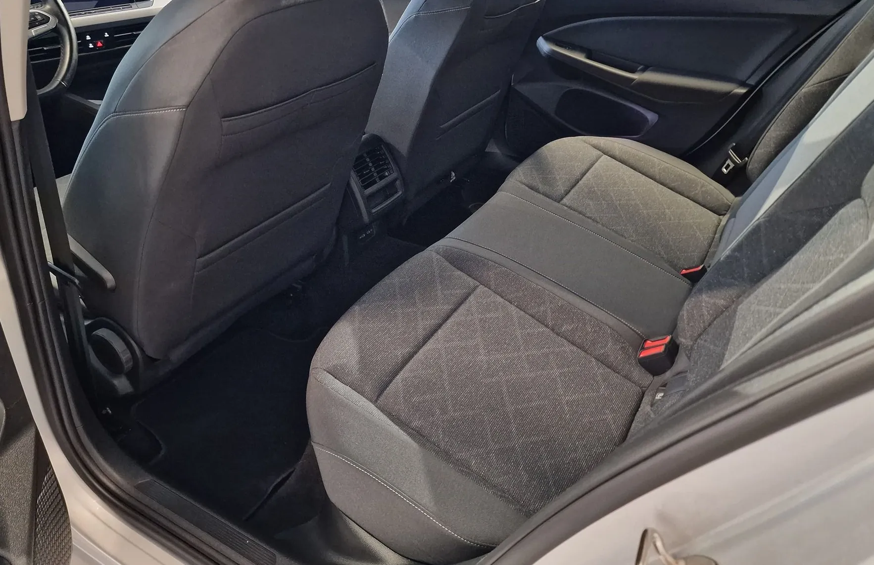 Zunanja slika - VW Golf - Variant 2.0 TDI DAB|NAVI|LED|PDC|KLJUKA|AMBIENT|VIRTUAL - 10