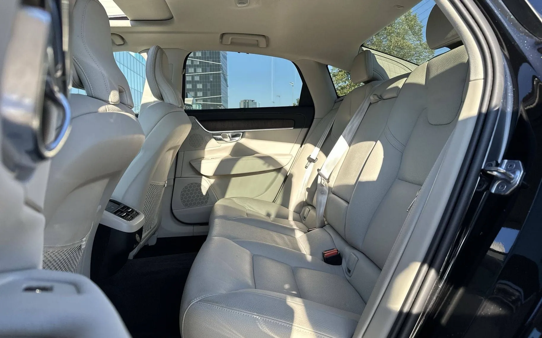 Notranja slika - Volvo S90 - B5D AWD Inscription Avt. ACC, BLISS, zračno,... - 11