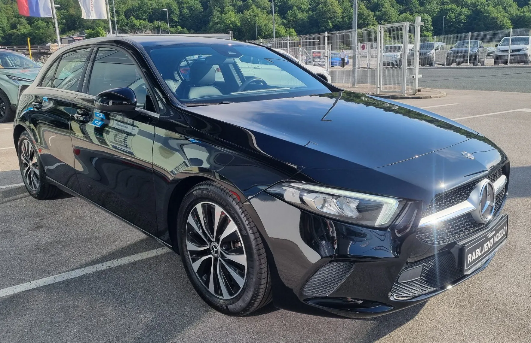 Zunanja slika - Mercedes-Benz A-Razred - A160 KAMERA-DAB-TEMPOMAT...  ODLIČNO OHRANJEN - 3