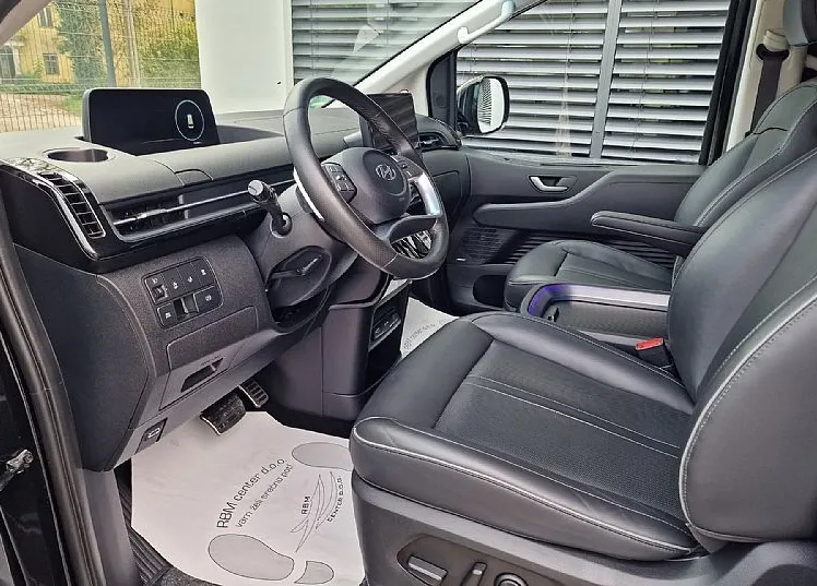 Zunanja slika - Hyundai Staria - 2.2 CRDI Allrad Signature - 11