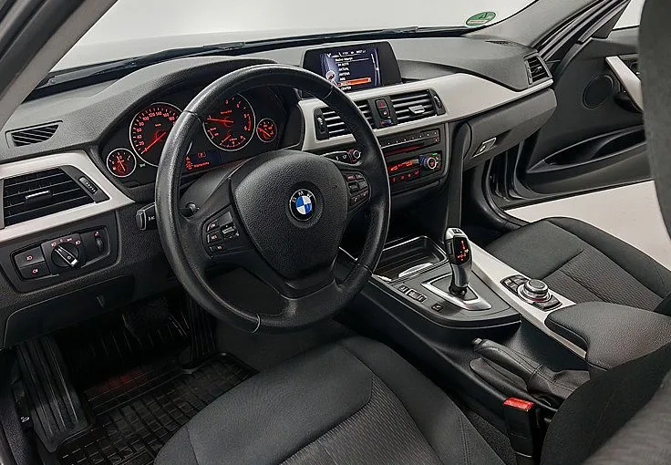 Zunanja slika - BMW Serija 3 - Touring: 318d-AUT-XENON-NAVI-GR.SED-2X DIG KLIMA- - 5