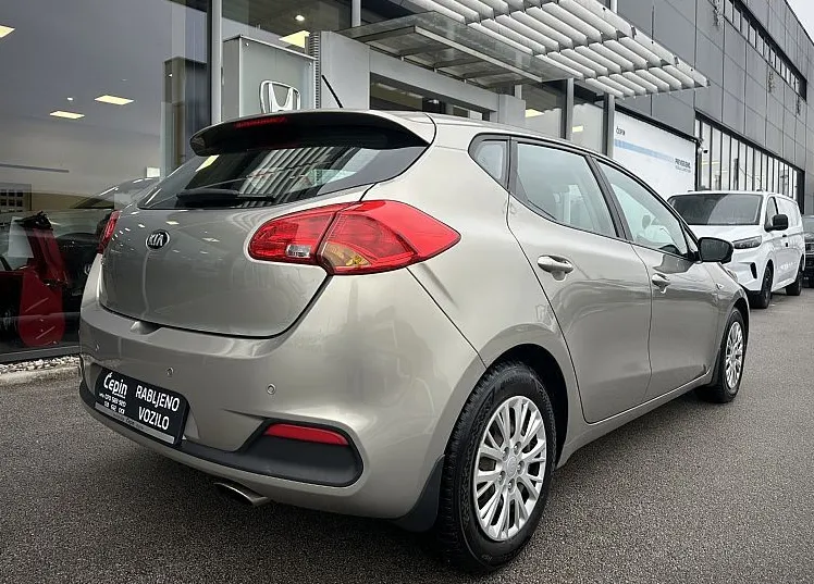 Zunanja slika - KIA Ceed - 1.4 gas CVVT  73 kW 100 KM  EX Style - 5