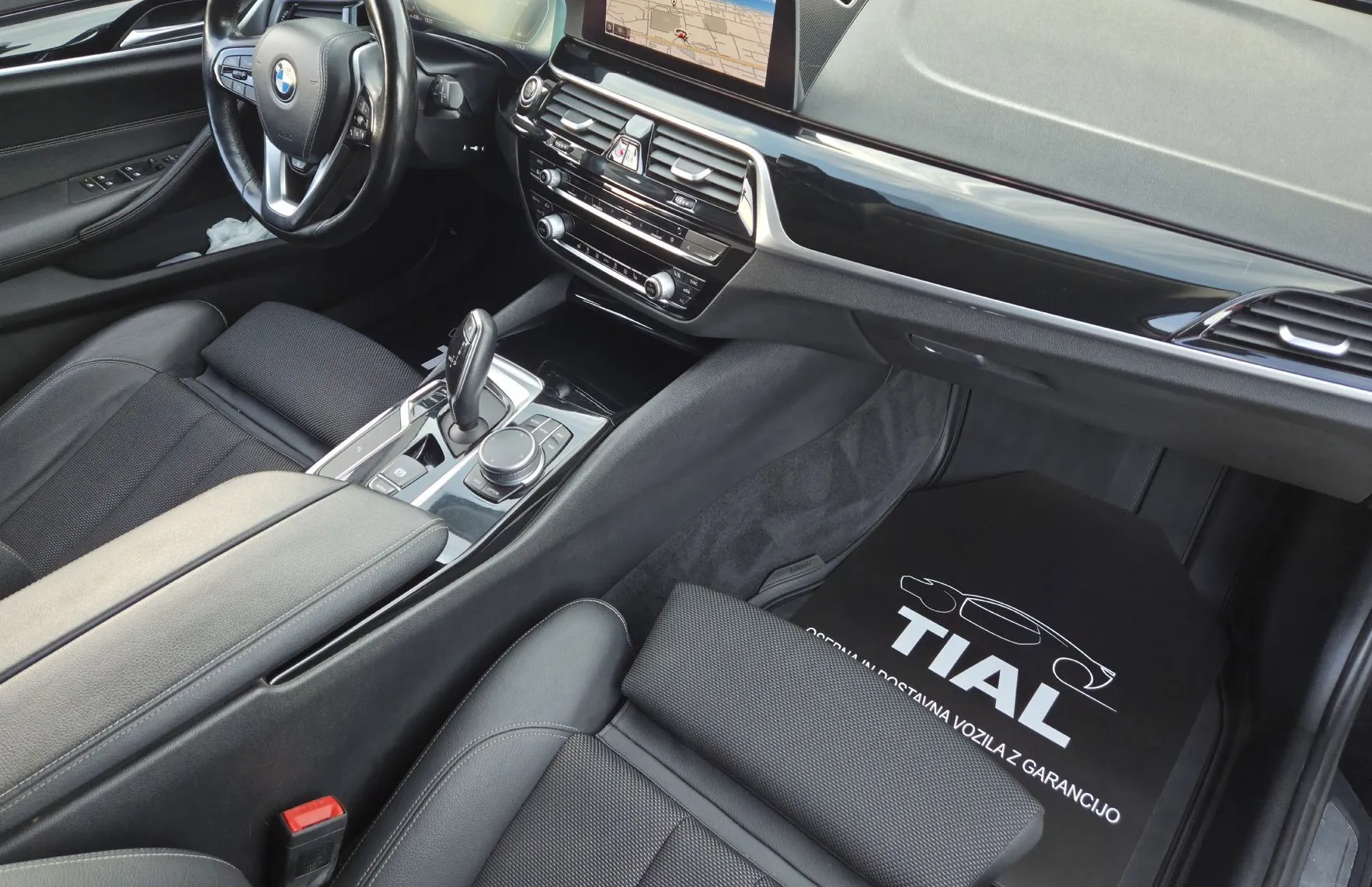 Zunanja slika - BMW Serija 5 - Touring: 520d Touring Avt. - 10