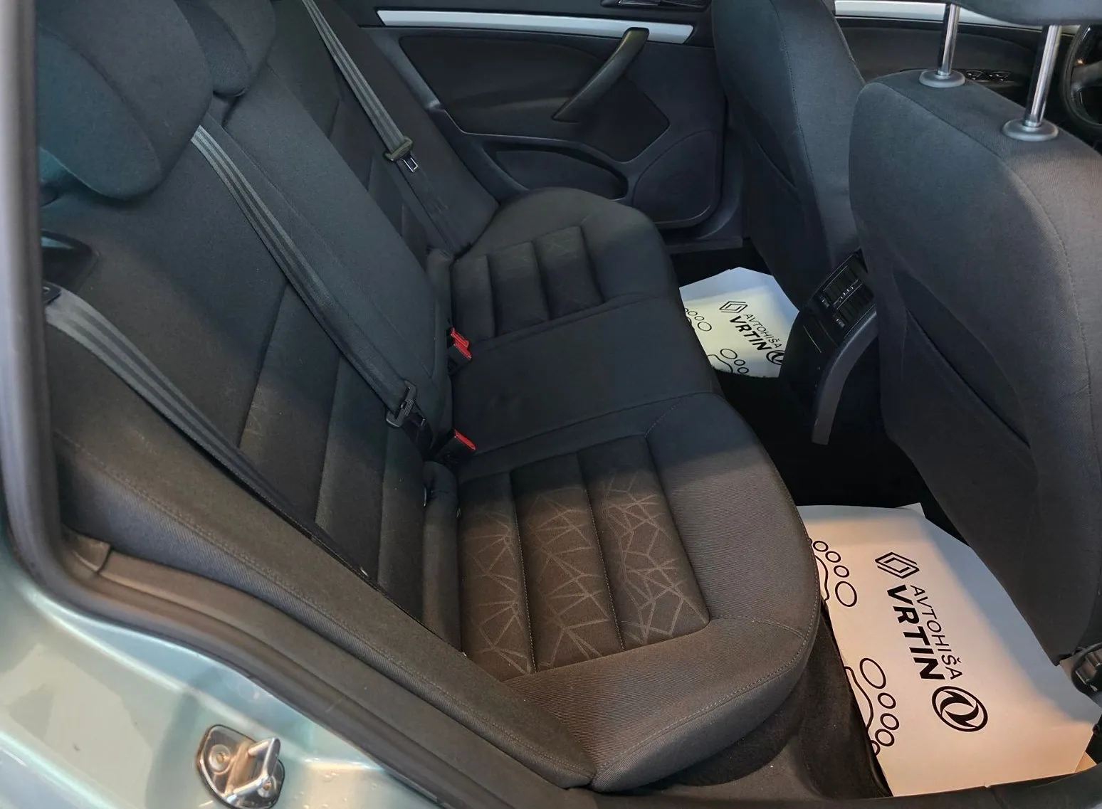 Zunanja slika - Škoda Octavia - Combi 1.6 CR TDI DPF Active - 19