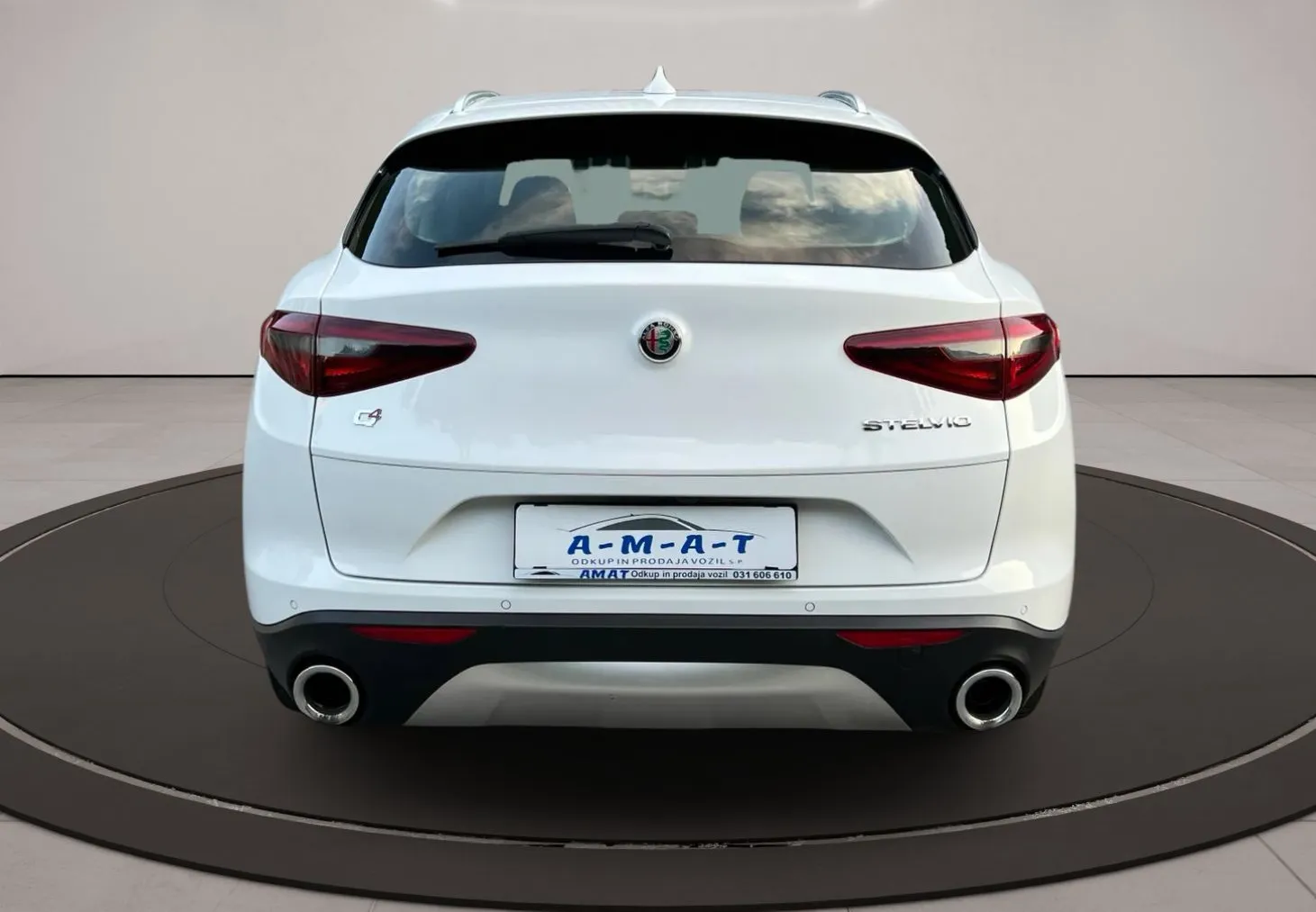 Zunanja slika - Alfa Romeo Stelvio - 2.2D Q4 190KM AVTOMATIK NAVI LED KAMERA 1.lastnik - 4