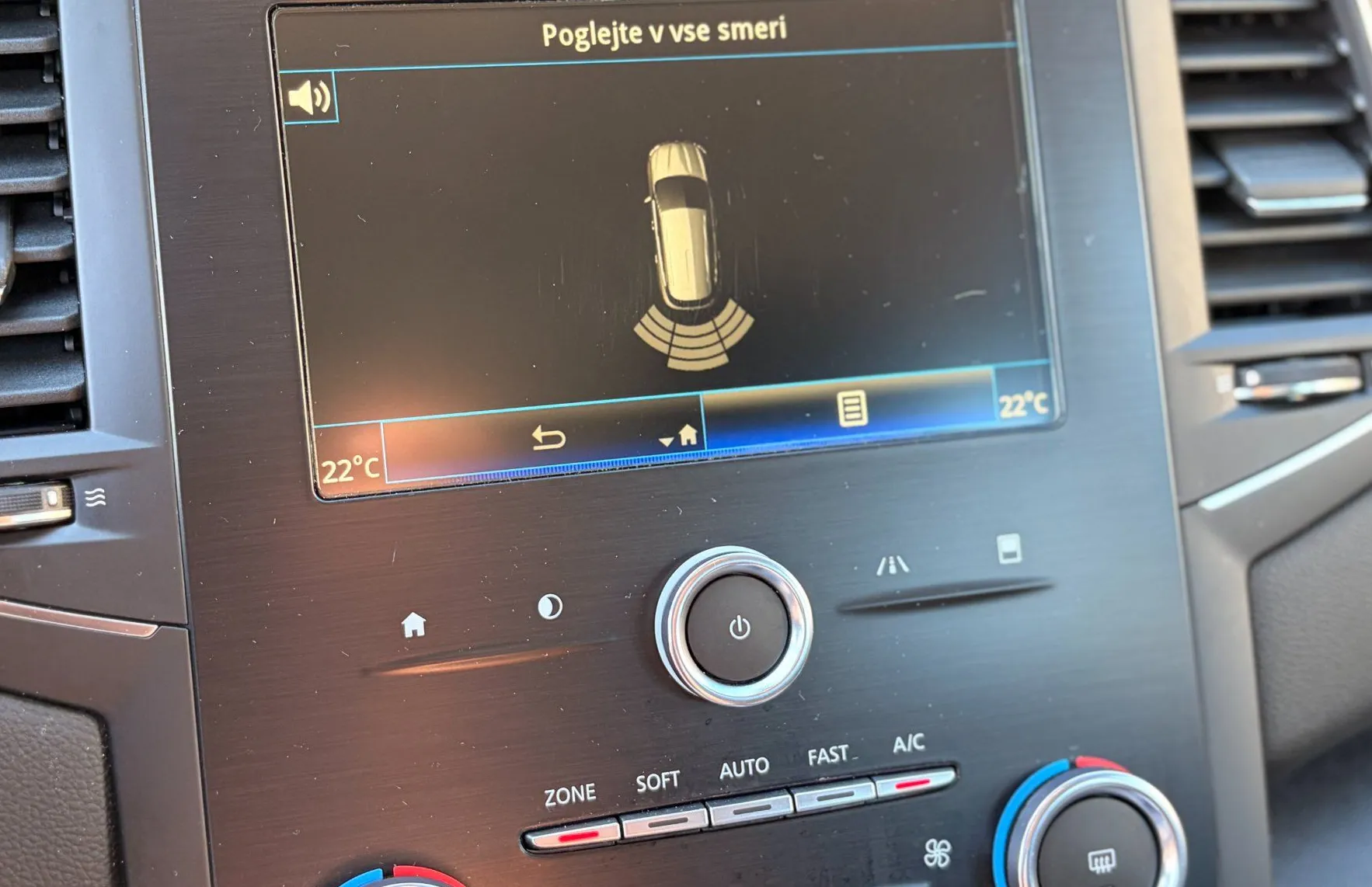 Zunanja slika - Renault Mégane - Megane Grandtour Blue dCi 115 Intens EDC - 12