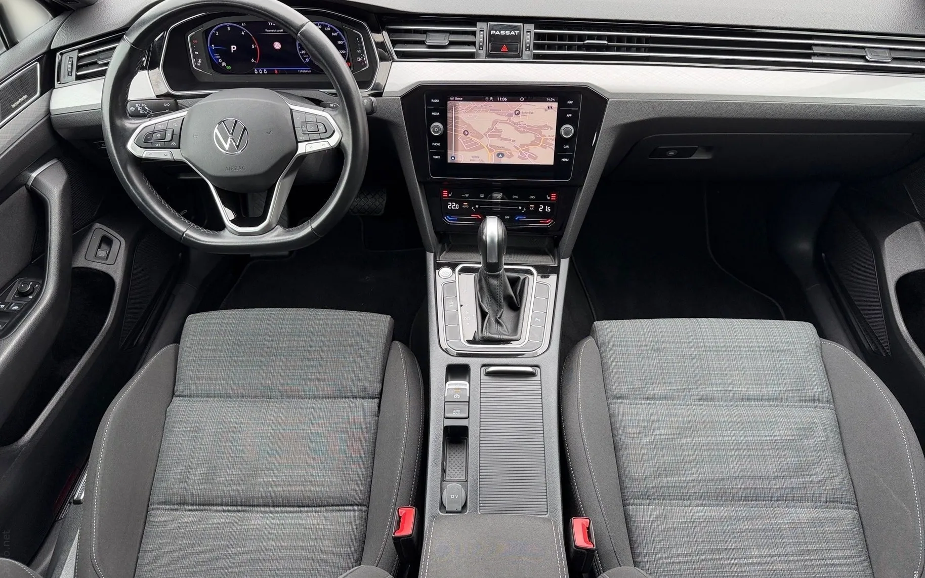 Notranja slika - Volkswagen Passat Variant - 2.0 TDI BMT SCR Business DSG-Vlečna kljuka-Kamera - 10