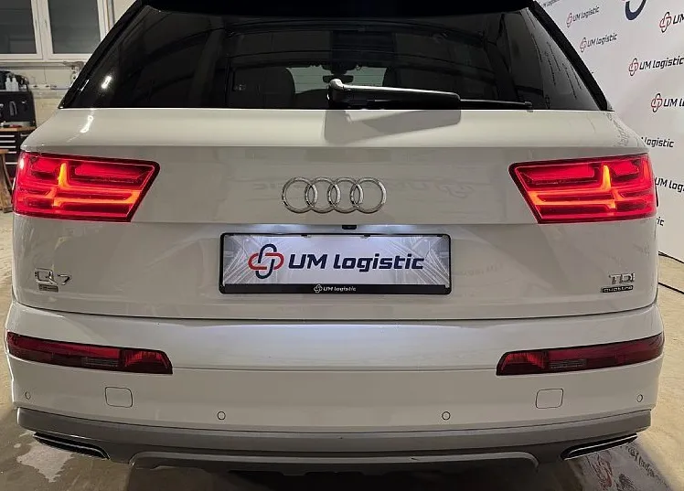 Zunanja slika - Audi Q7 - ultra 3.0 TDI quattro - PANOR - KLJUKA - NAVI -LED - 4