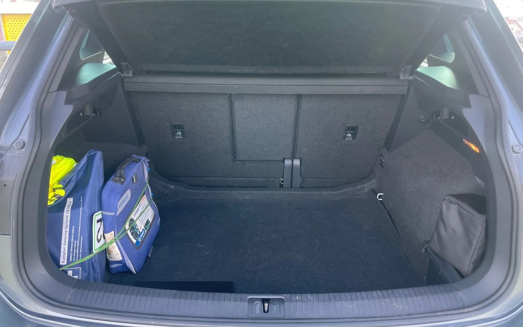 Zunanja slika - VW Tiguan - R-LINE 140 KW 4X4 LED.NAVI.KAMERA.USNJE.2XPDC - 13