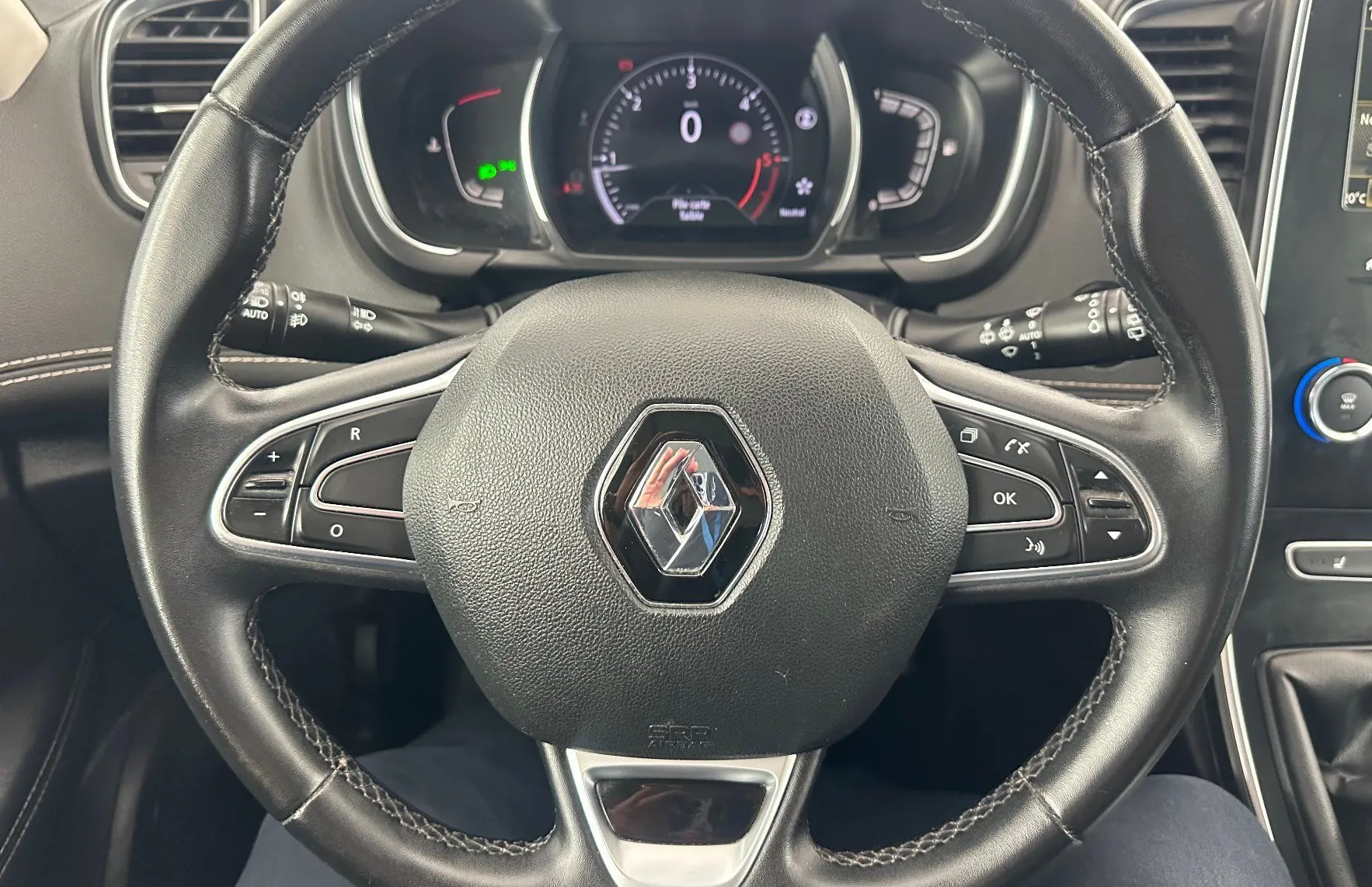 Zunanja slika - Renault Scénic - Grand Scenic Blue dCi 120 Intens.KAMERA.NAVI.USNJE.KLJUKA.7SEDE - 9