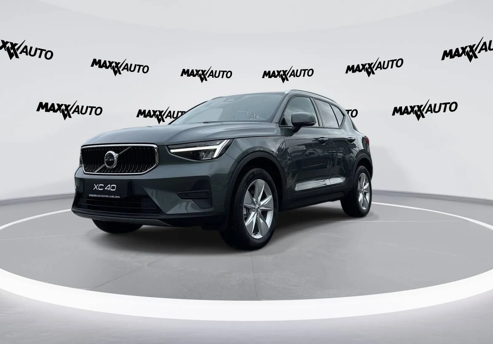 Zunanja slika - Volvo XC40 - B3 P Core DCT... - 1