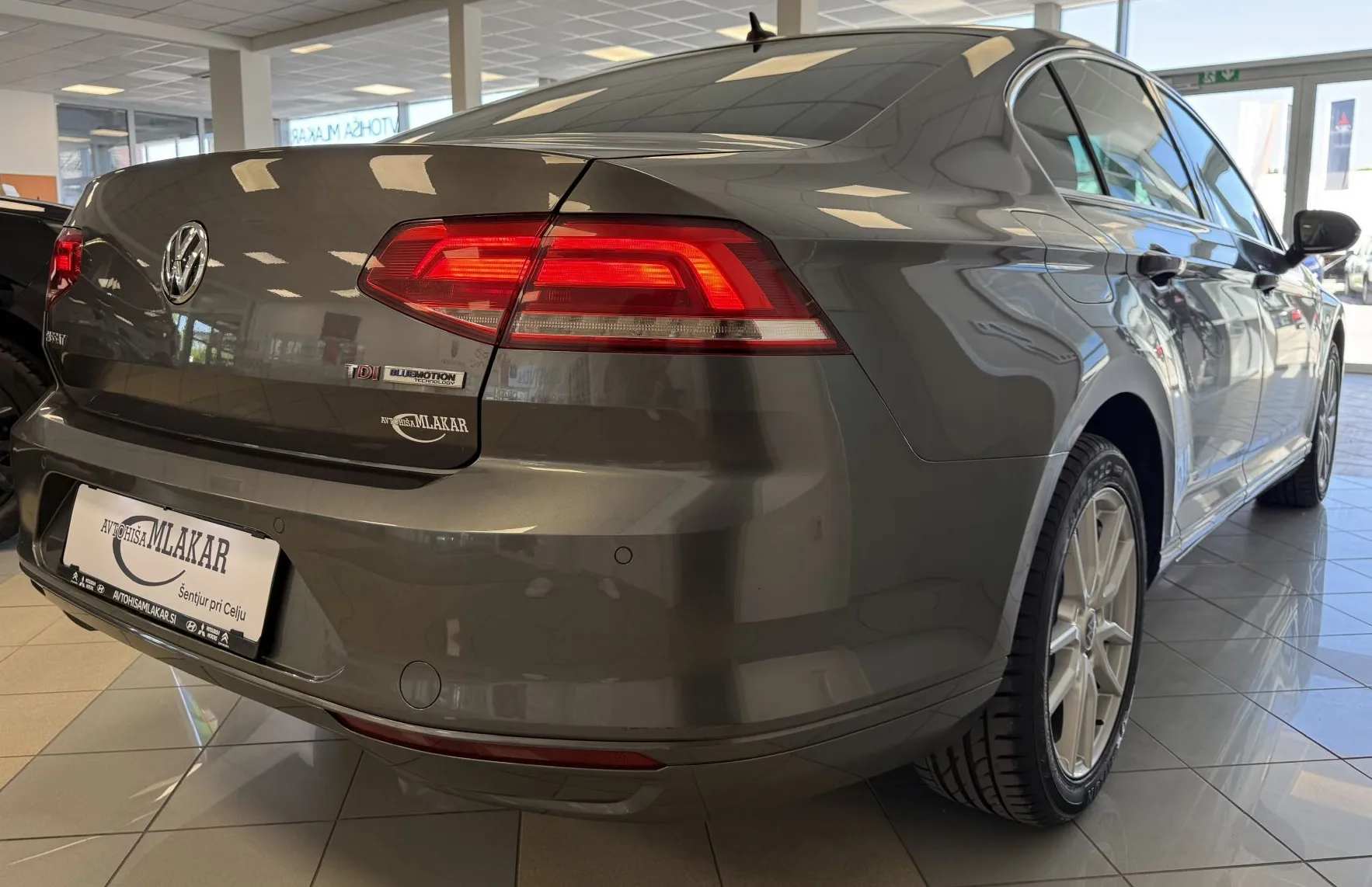 Zunanja slika - VW Passat - 1.6 TDI BMT Comfortline -FULL LED-NAVI-ACC-ALU- - 7