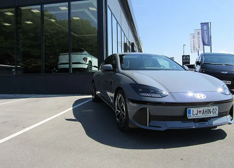 Zunanja slika - Hyundai Ioniq 6 - 77kWh IMPRESSION AWD+USNJE+Alu 20+SUBVN. - 2