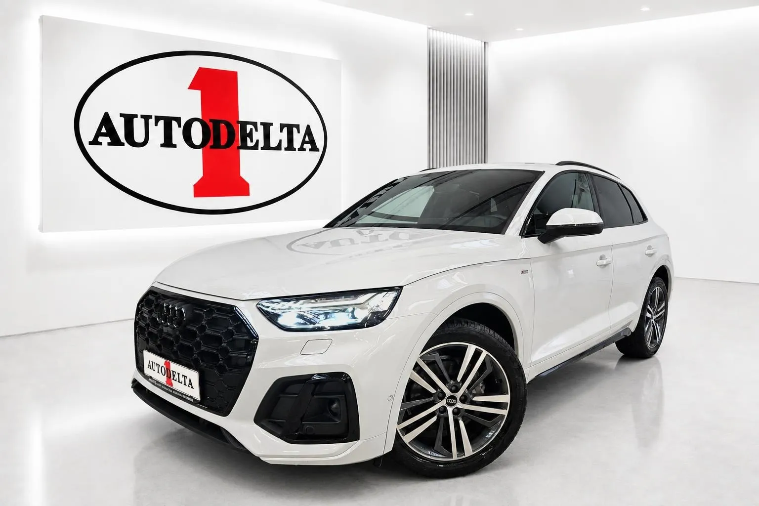 Zunanja slika - Audi Q5 - Quattro 40 TDI S line S tronic - 1