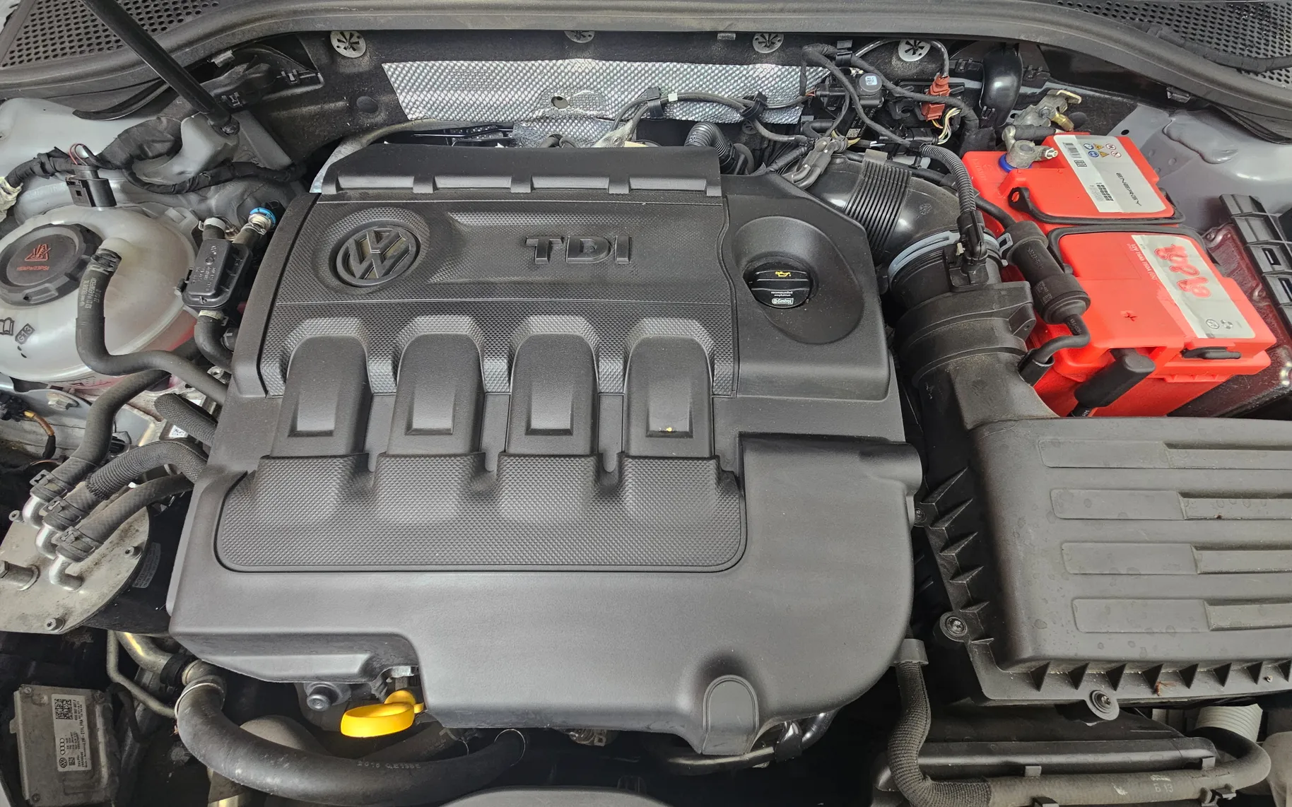 Notranja slika - Volkswagen Passat - Variant 2,0 TDI BMT Highline DSG - 15